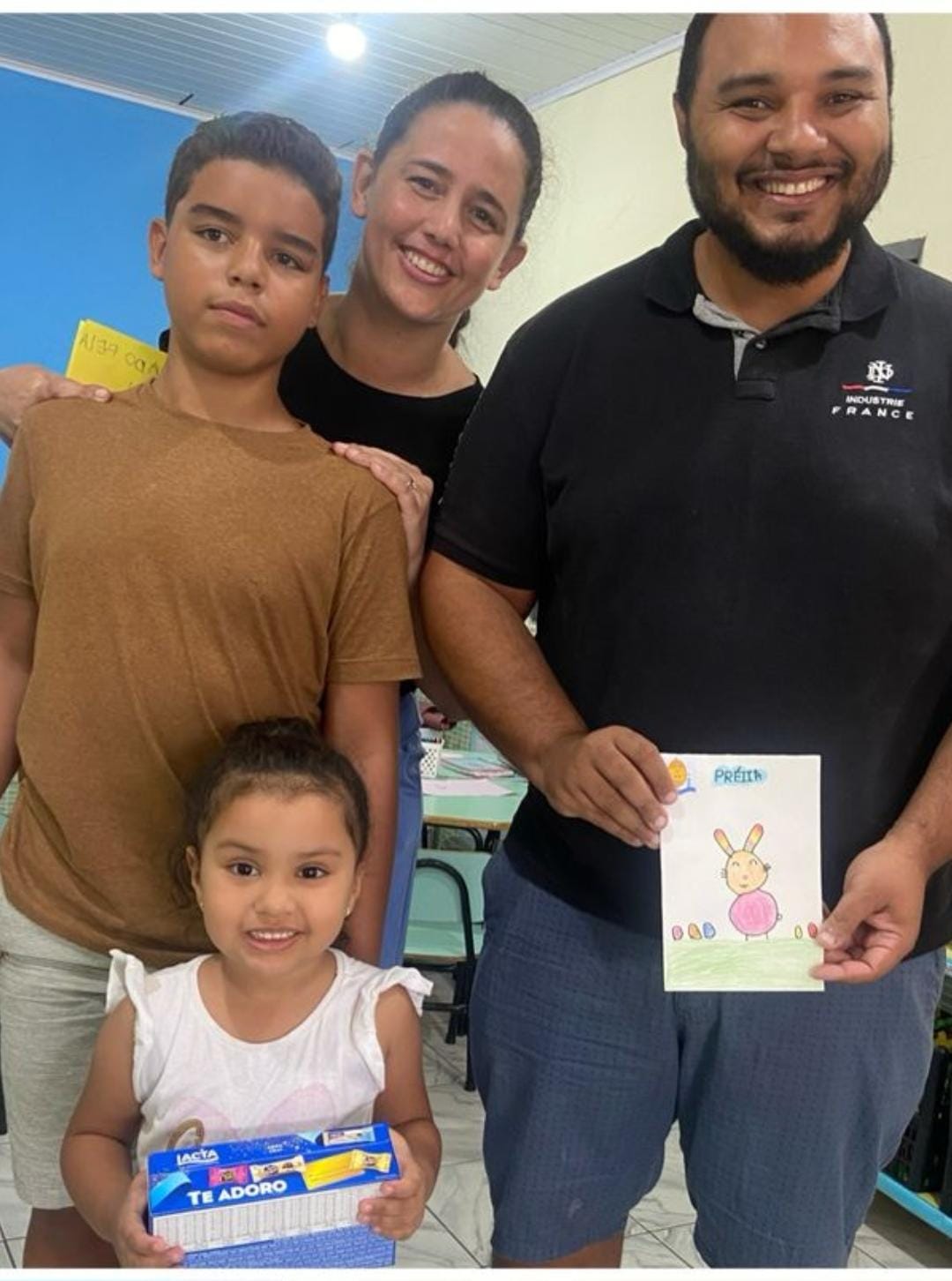 Ação solidária de ex-aluno e família